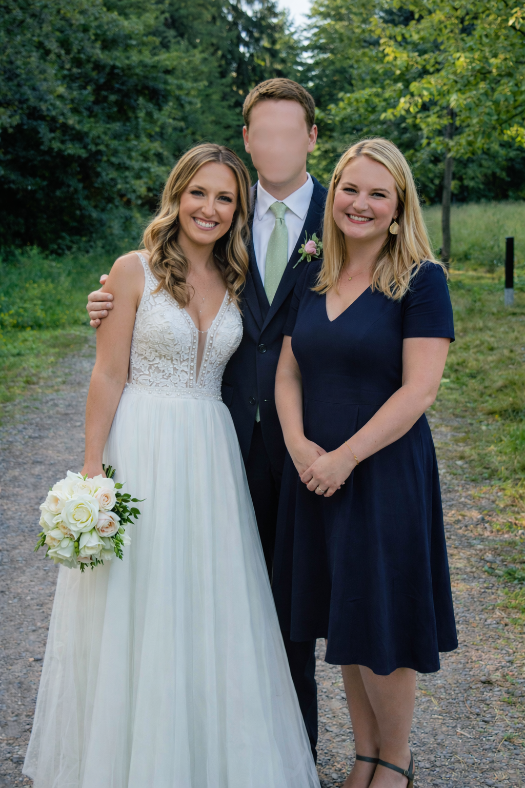 Brautpaar mit Rednerin